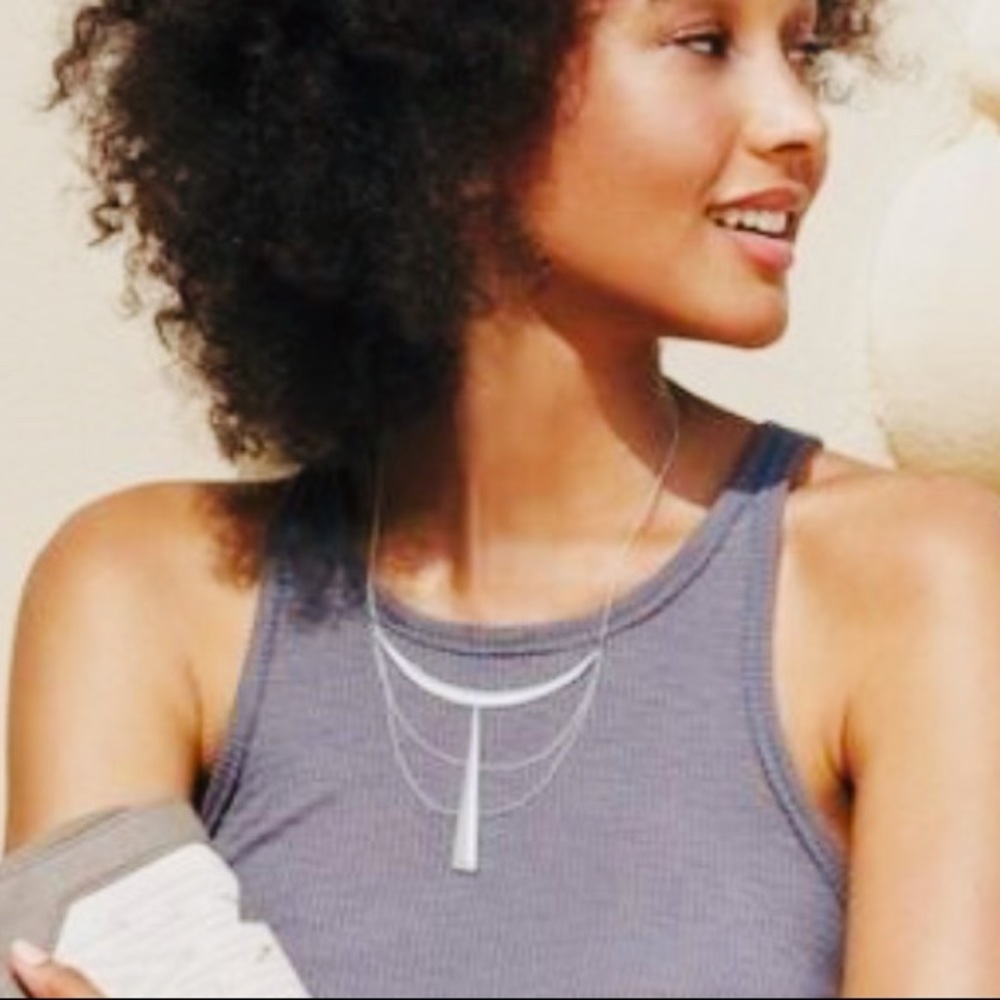 Stella & Dot | Reversible Silver + White Howlite Swag Necklace - Picture 4 of 8